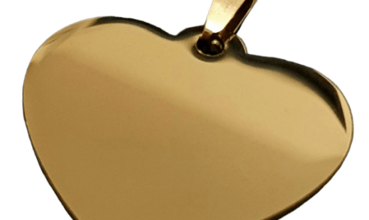 Medalioane și identificare câini, categoria în care vei găsi o gamă diversă de medalioane, adresiere, flashere, fluiere pentru câinele tău!