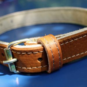 Zgardă din piele naturală maro 60x3cm